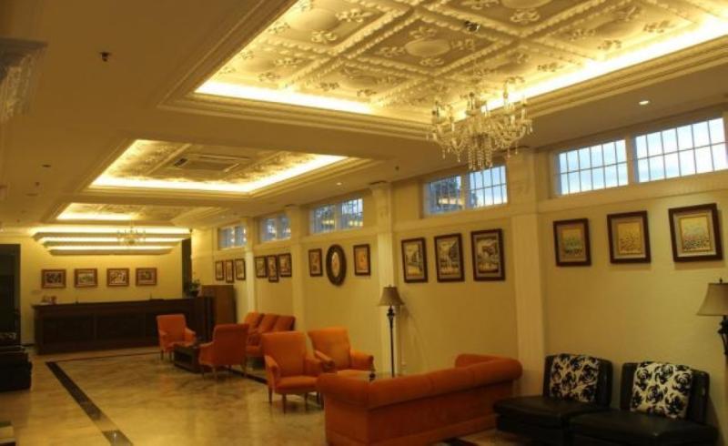 D'Salvatore Boutique Hotel Yogyakarta Maguwo Exterior photo